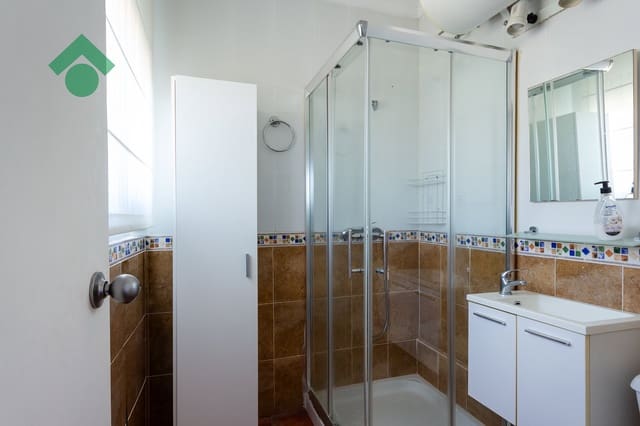 2 Zimmer Apartment zu verkaufen in Almuñécar mit Garage - 121.900 € (Ref: 9925258)