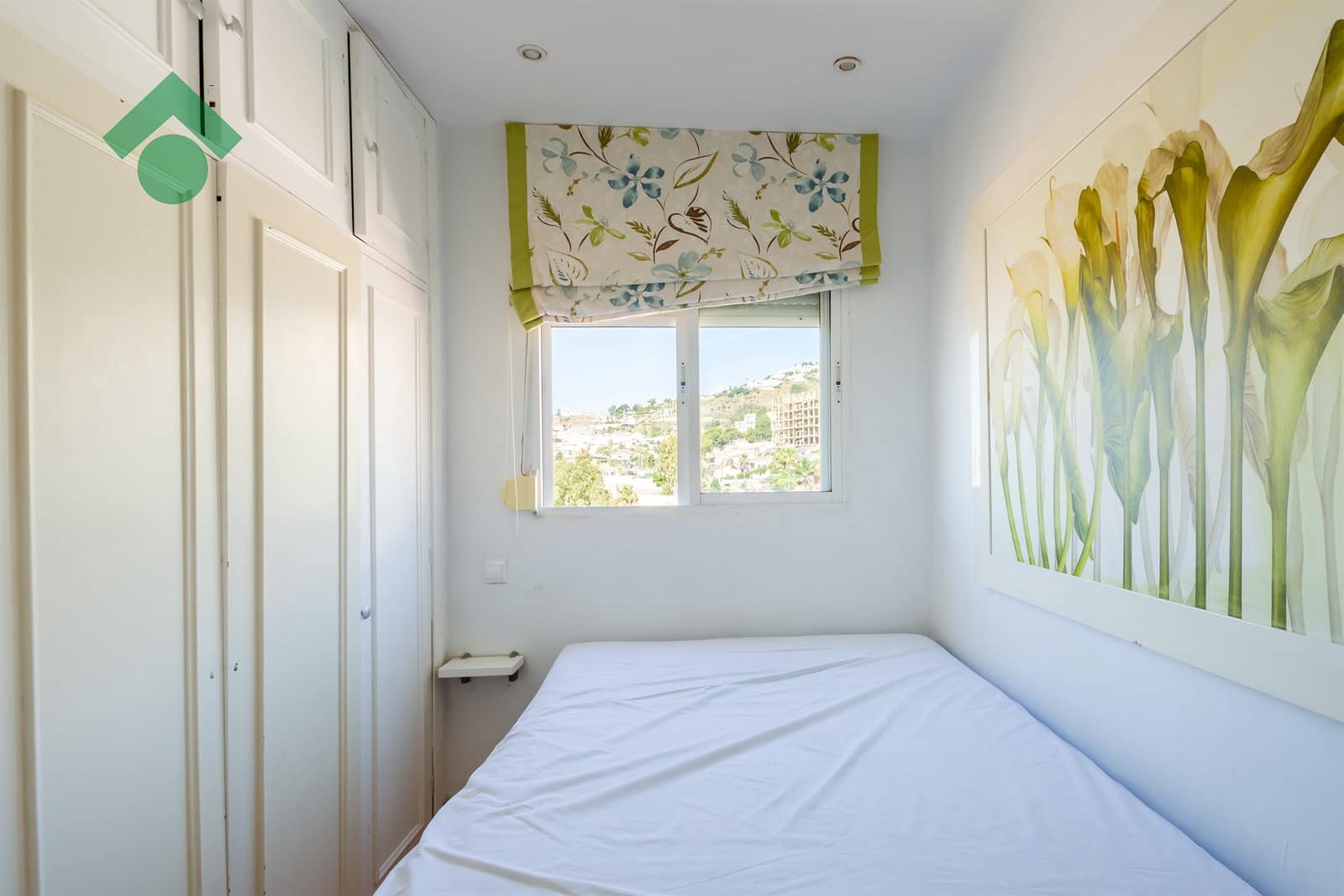 2 bedroom Apartment for sale in Almunecar with garage - € 121,900 (Ref: 9925258)