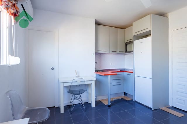2 Zimmer Apartment zu verkaufen in Almuñécar mit Garage - 121.900 € (Ref: 9925258)