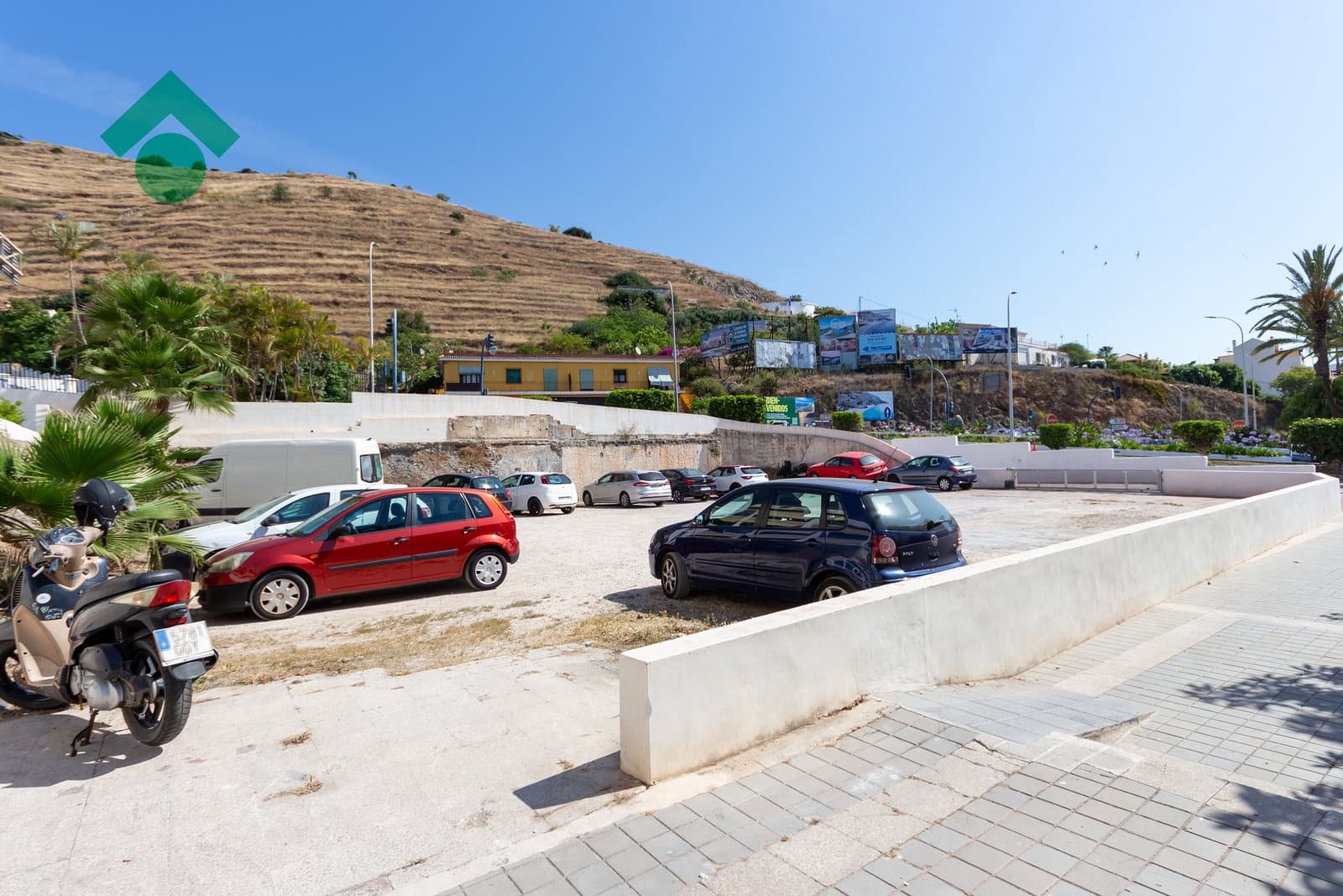 2 bedroom Apartment for sale in Almunecar with garage - € 121,900 (Ref: 9925258)