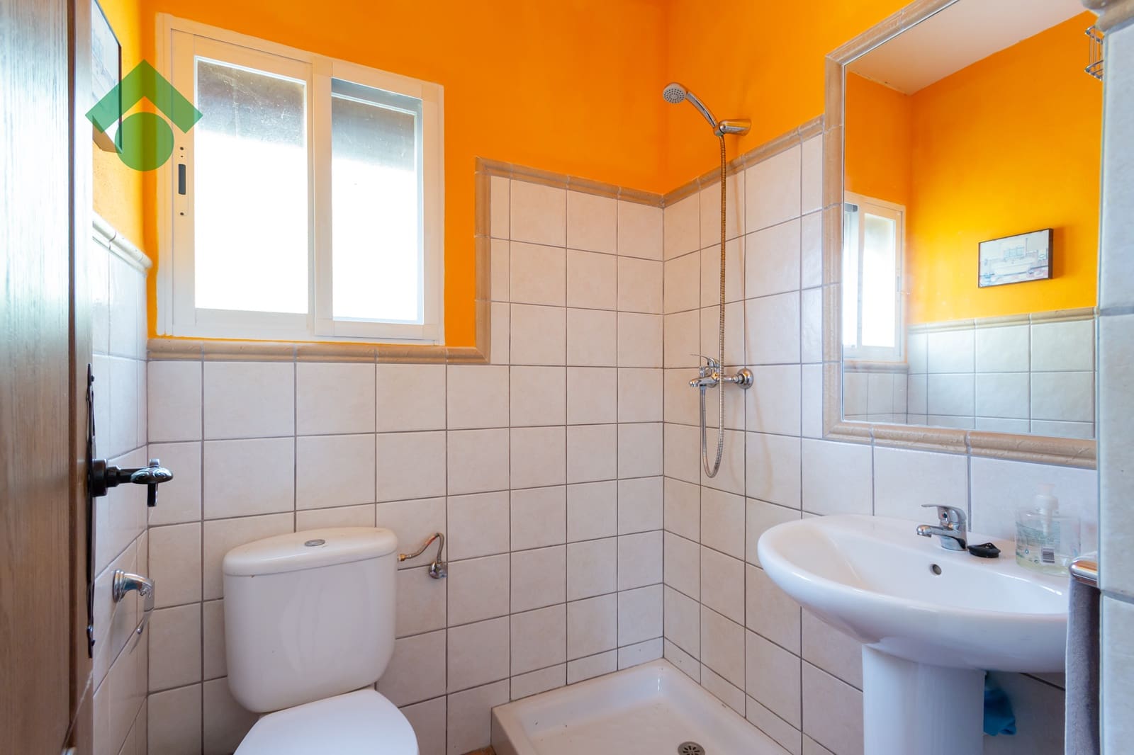 Finca/Country House for sale in Almunecar with pool garage - € 94,900 (Ref: 9925259)