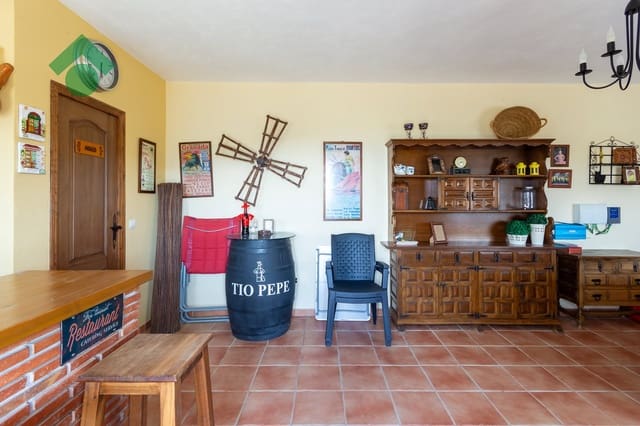 Finca/Hus på landet till salu i Almuñécar med pool garage - 94 900 € (Ref: 9925259)
