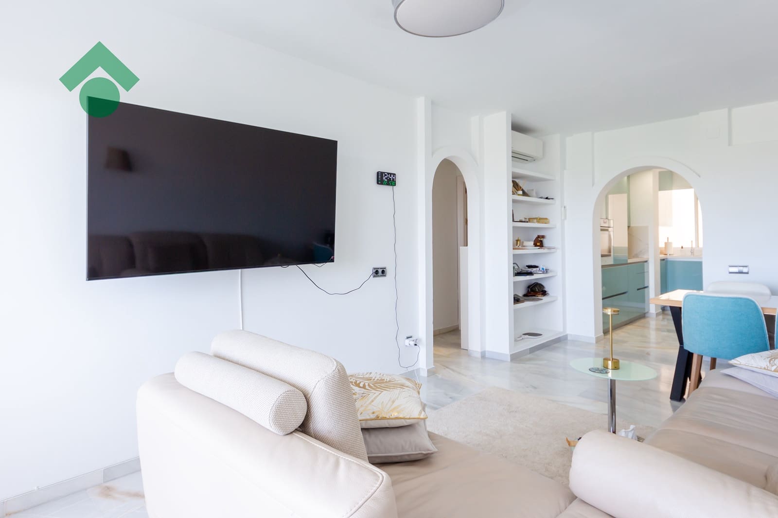 2 bedroom Apartment for sale in Almunecar - € 330,000 (Ref: 9926482)