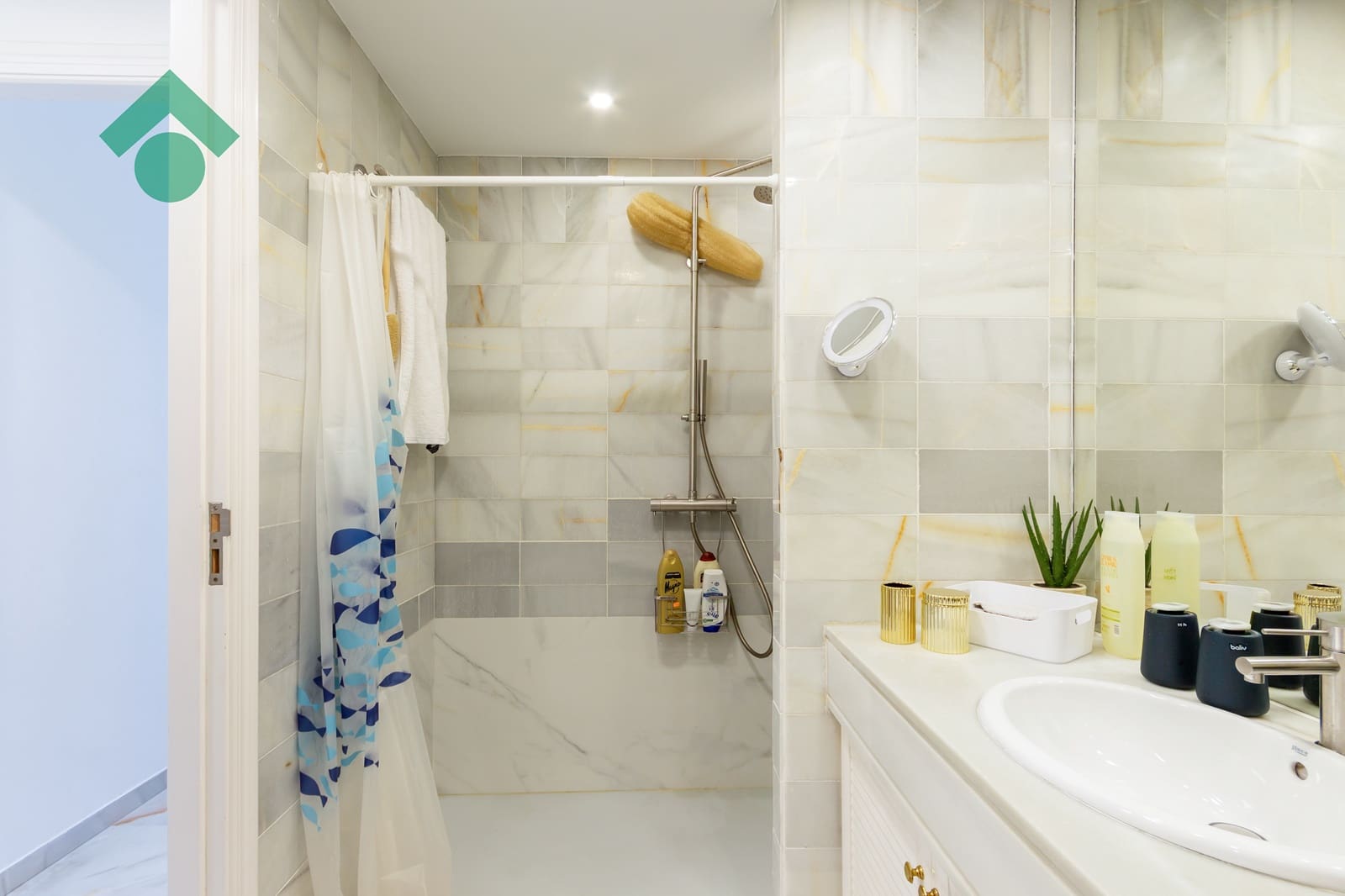 2 bedroom Apartment for sale in Almunecar - € 330,000 (Ref: 9926482)