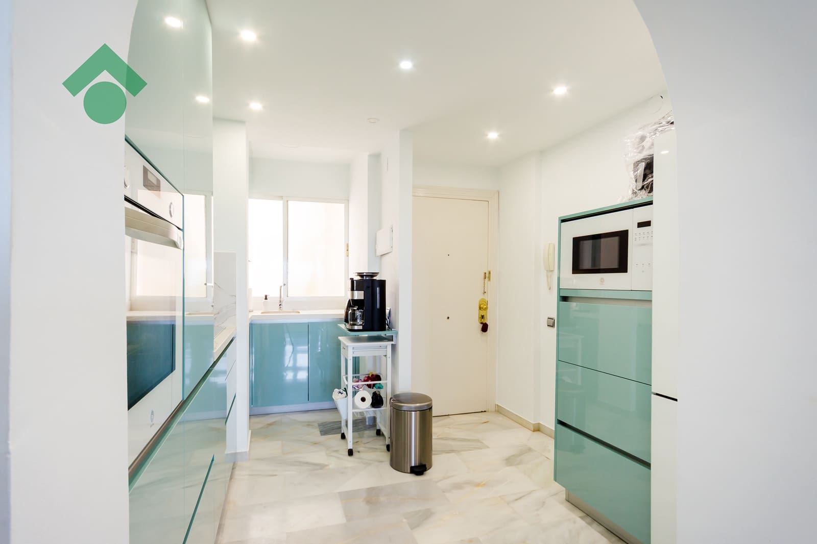 2 bedroom Apartment for sale in Almunecar - € 330,000 (Ref: 9926482)