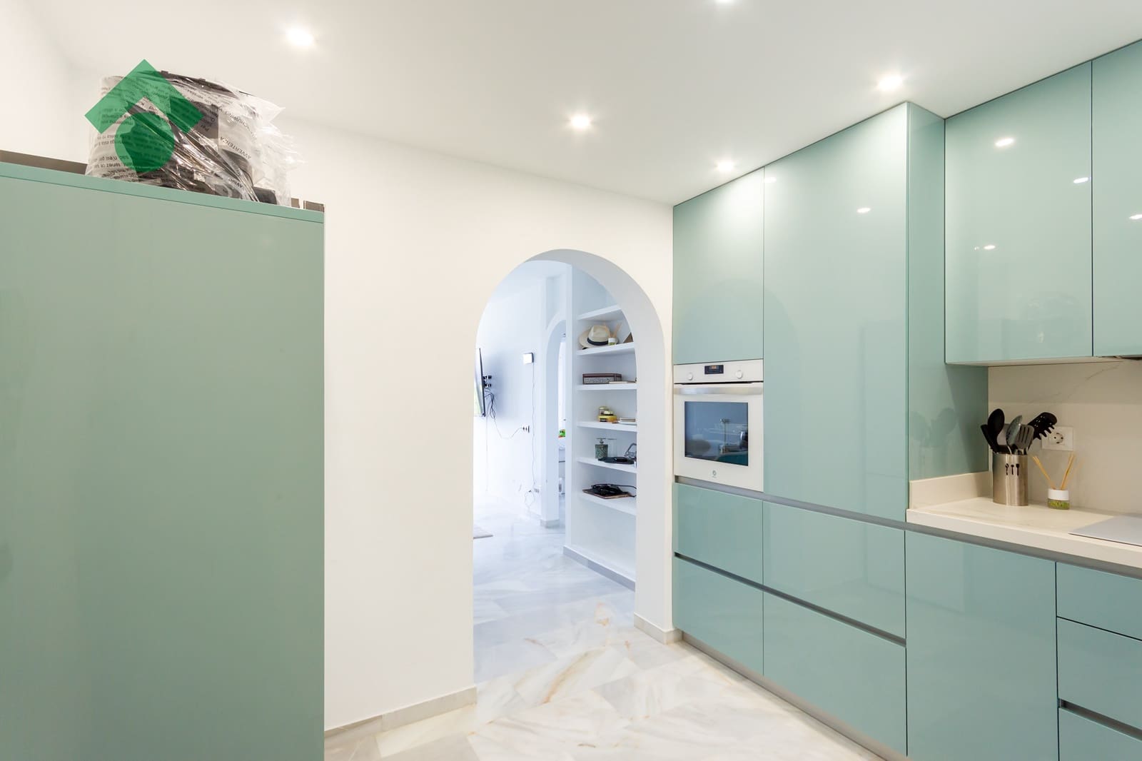 2 bedroom Apartment for sale in Almunecar - € 330,000 (Ref: 9926482)