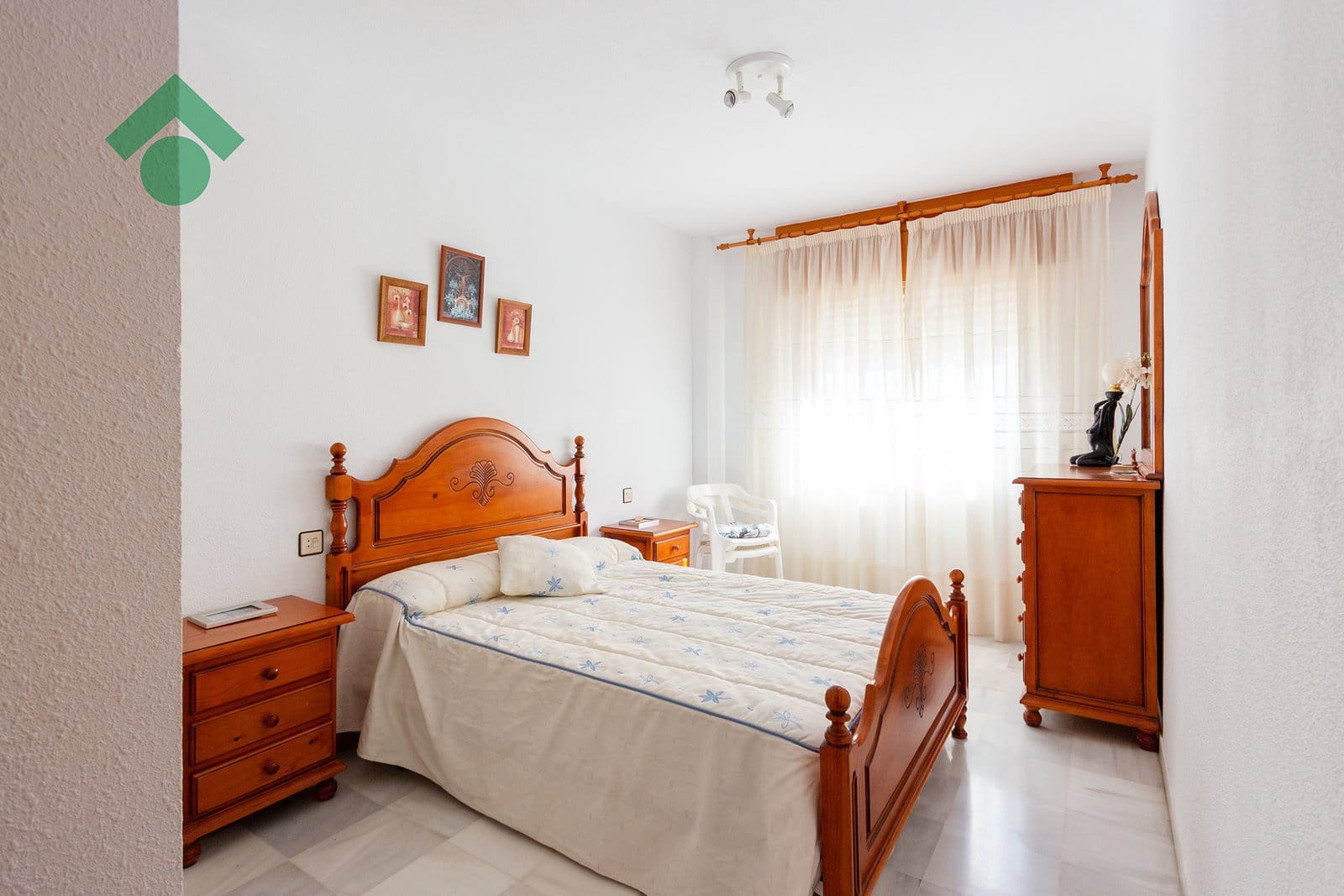 2 bedroom Apartment for sale in Almunecar with pool garage - € 299,900 (Ref: 9926483)