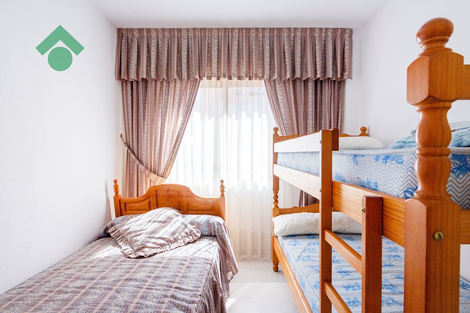 2 bedroom Apartment for sale in Almunecar with pool garage - € 299,900 (Ref: 9926483)
