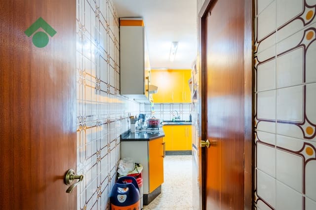 3 bedroom Apartment for sale in Almuñécar - € 249,900 (Ref: 9926484)