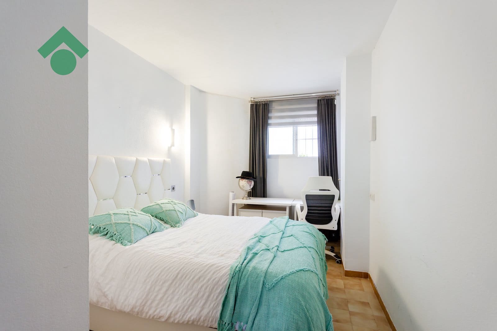 2 bedroom Apartment for sale in Almunecar with garage - € 244,900 (Ref: 9926485)