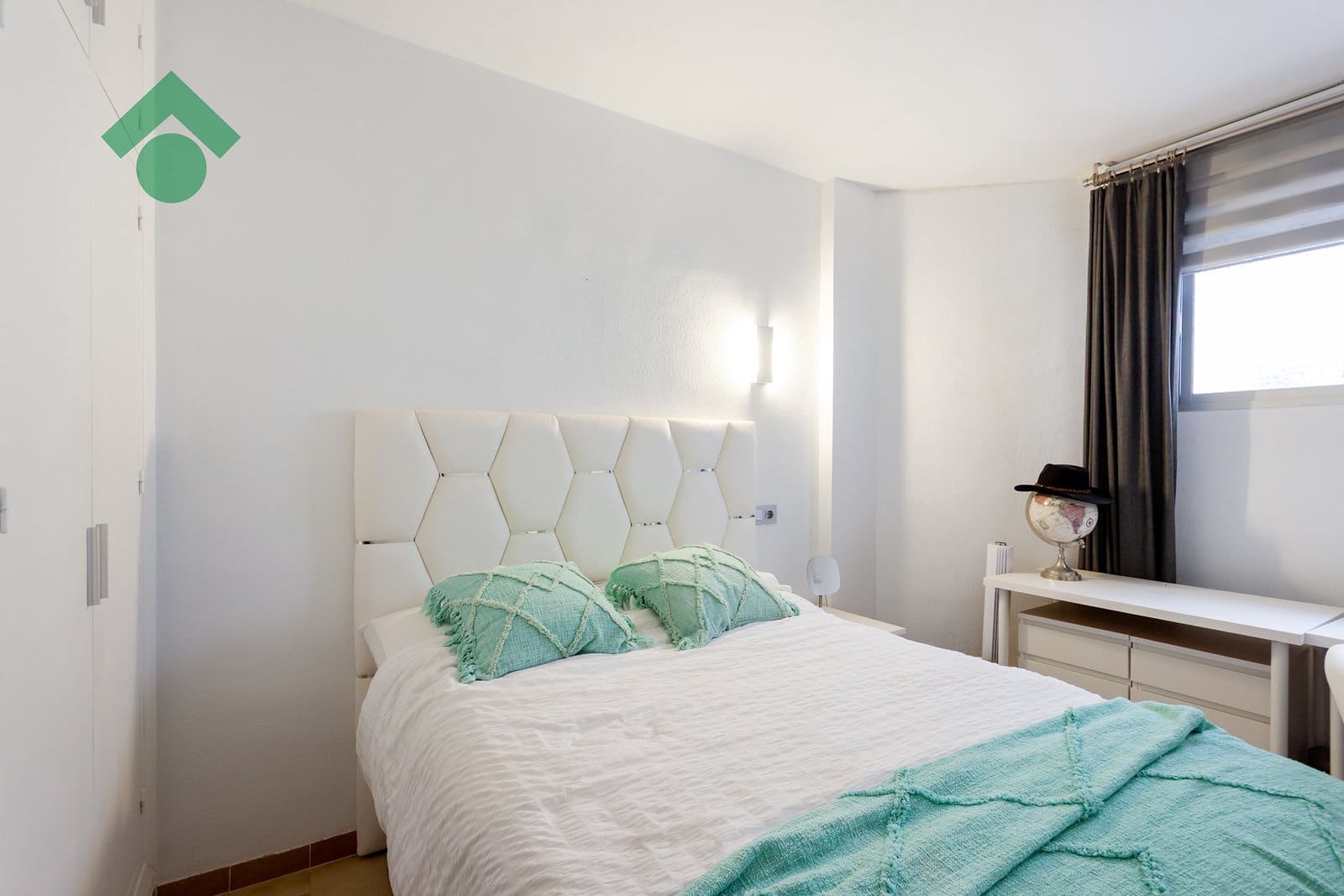 2 bedroom Apartment for sale in Almunecar with garage - € 244,900 (Ref: 9926485)