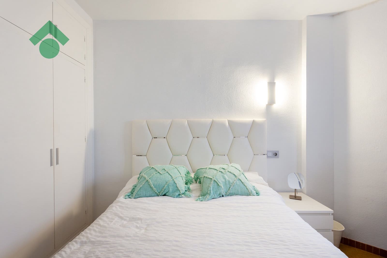 2 bedroom Apartment for sale in Almunecar with garage - € 244,900 (Ref: 9926485)