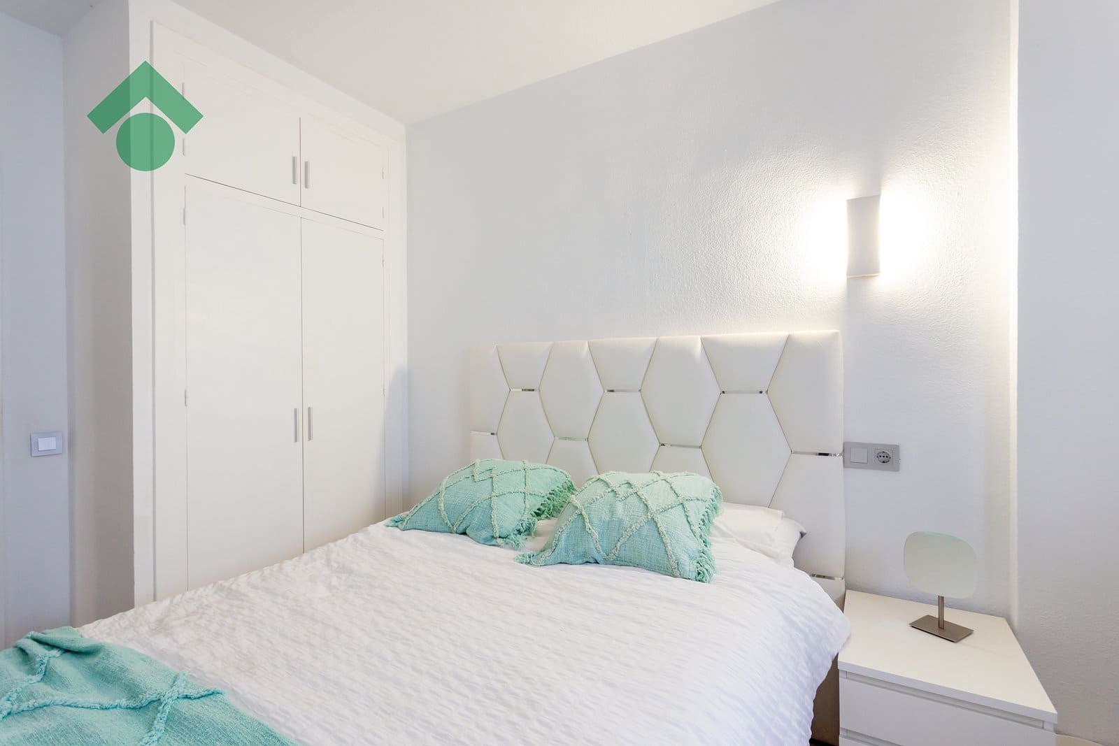 2 bedroom Apartment for sale in Almunecar with garage - € 244,900 (Ref: 9926485)