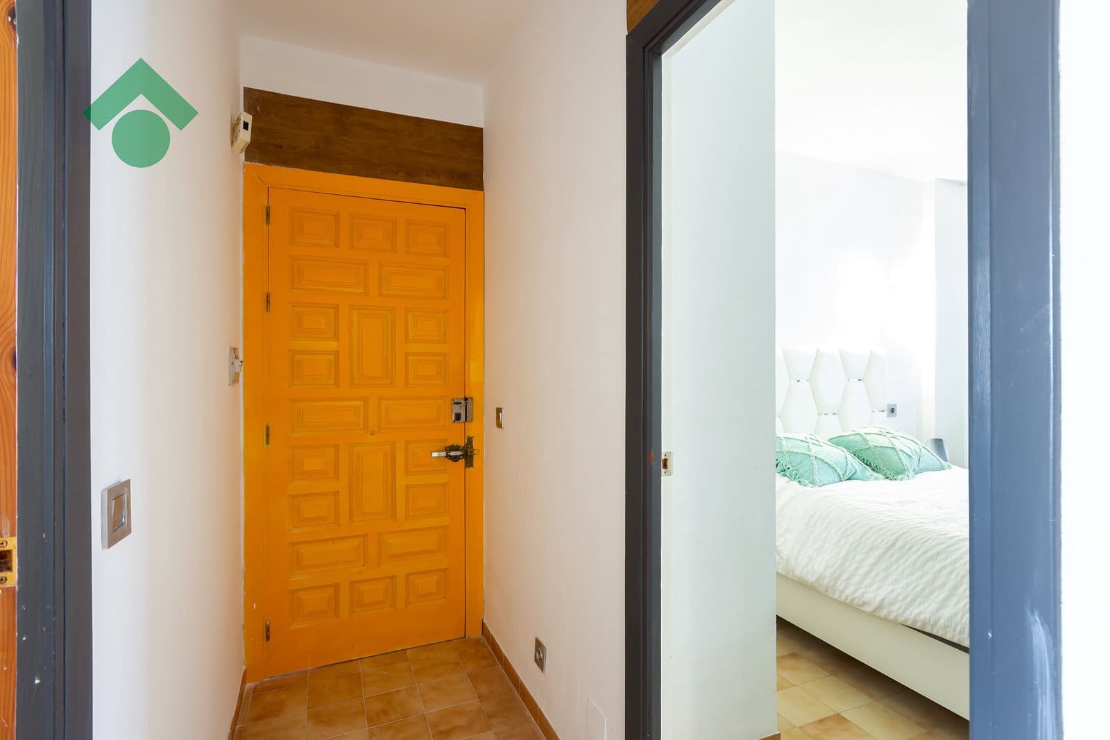2 bedroom Apartment for sale in Almunecar with garage - € 244,900 (Ref: 9926485)
