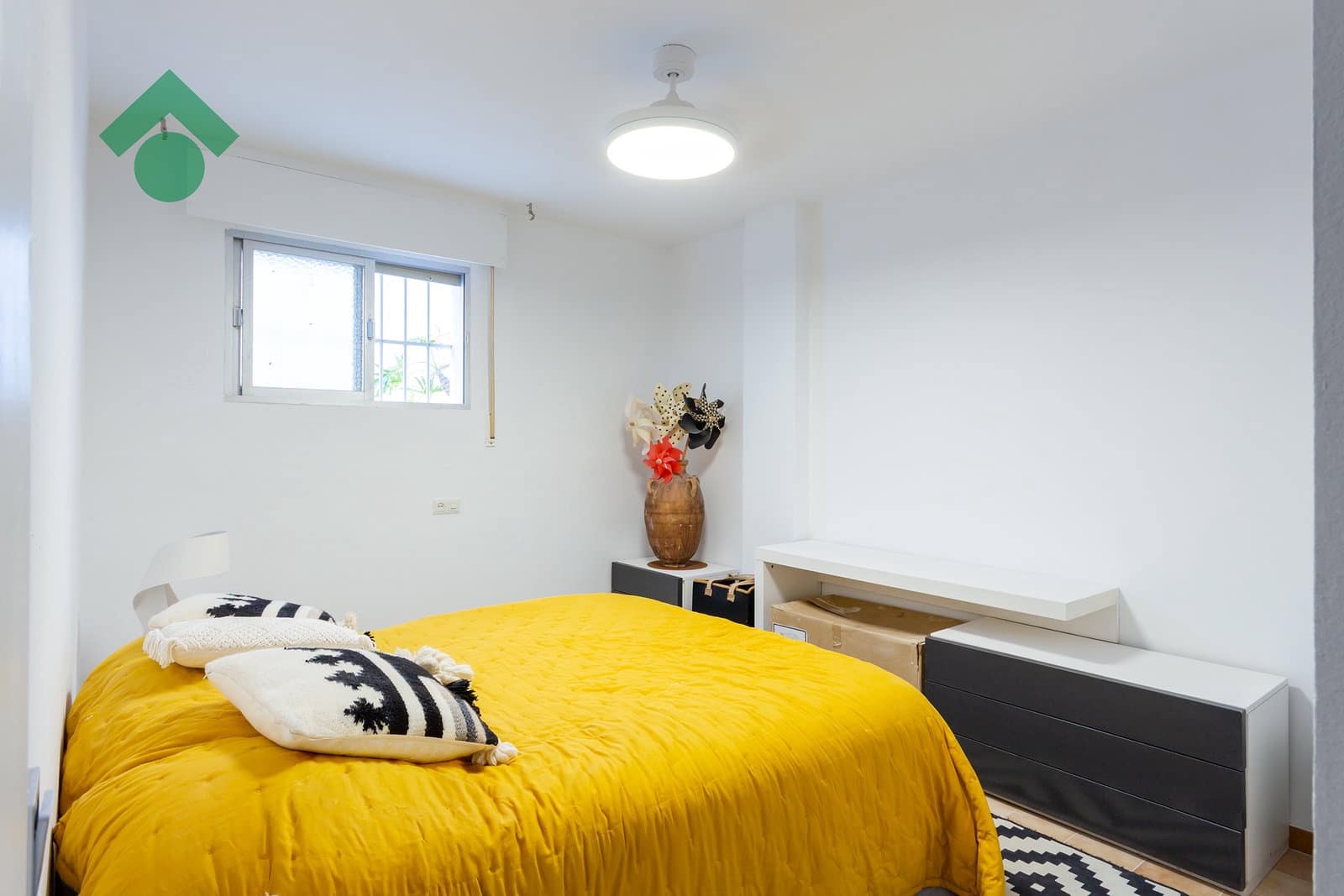 2 bedroom Apartment for sale in Almunecar with garage - € 244,900 (Ref: 9926485)