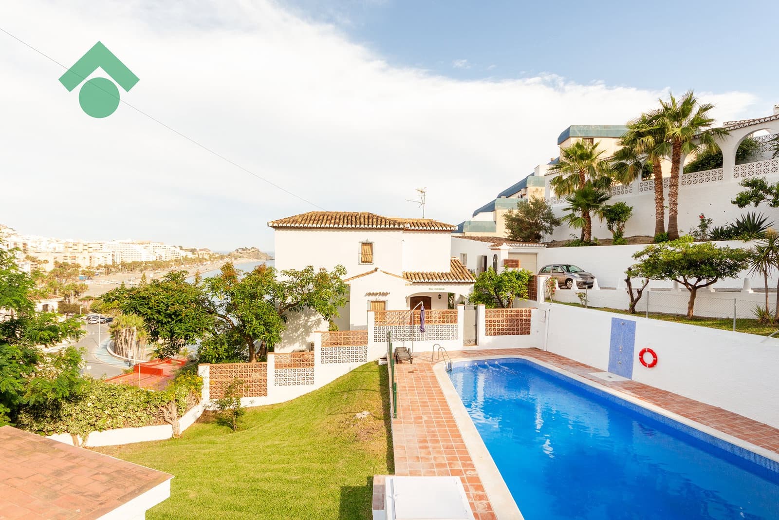 2 bedroom Apartment for sale in Almunecar with garage - € 244,900 (Ref: 9926485)