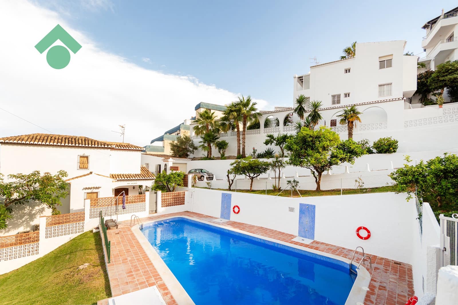 2 bedroom Apartment for sale in Almunecar with garage - € 244,900 (Ref: 9926485)