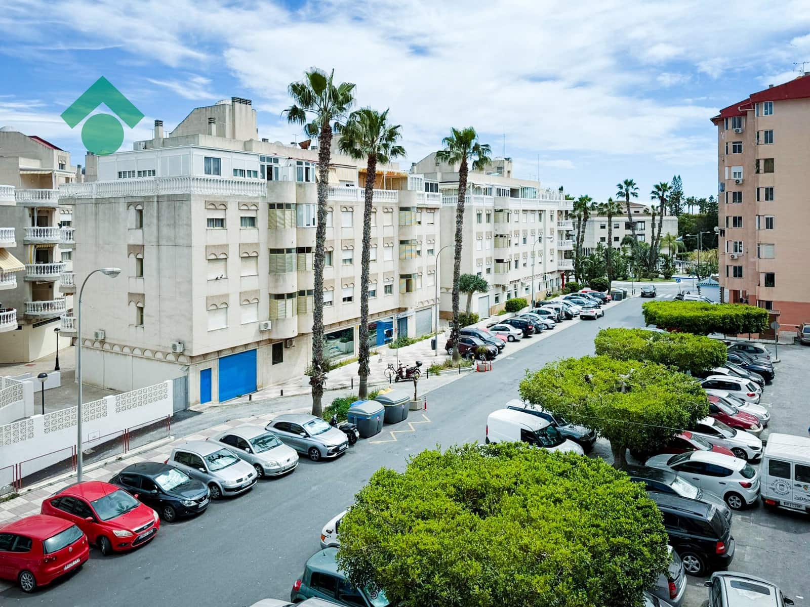 Apartamento de 2 habitaciones en Almuñécar en venta - 164.900 € (Ref: 9926486)