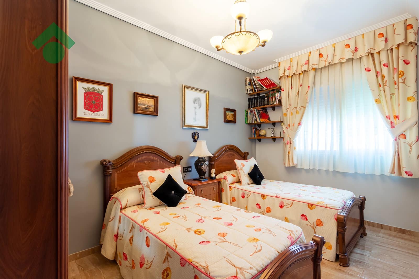 2 bedroom Apartment for sale in Almunecar with garage - € 239,900 (Ref: 9953080)