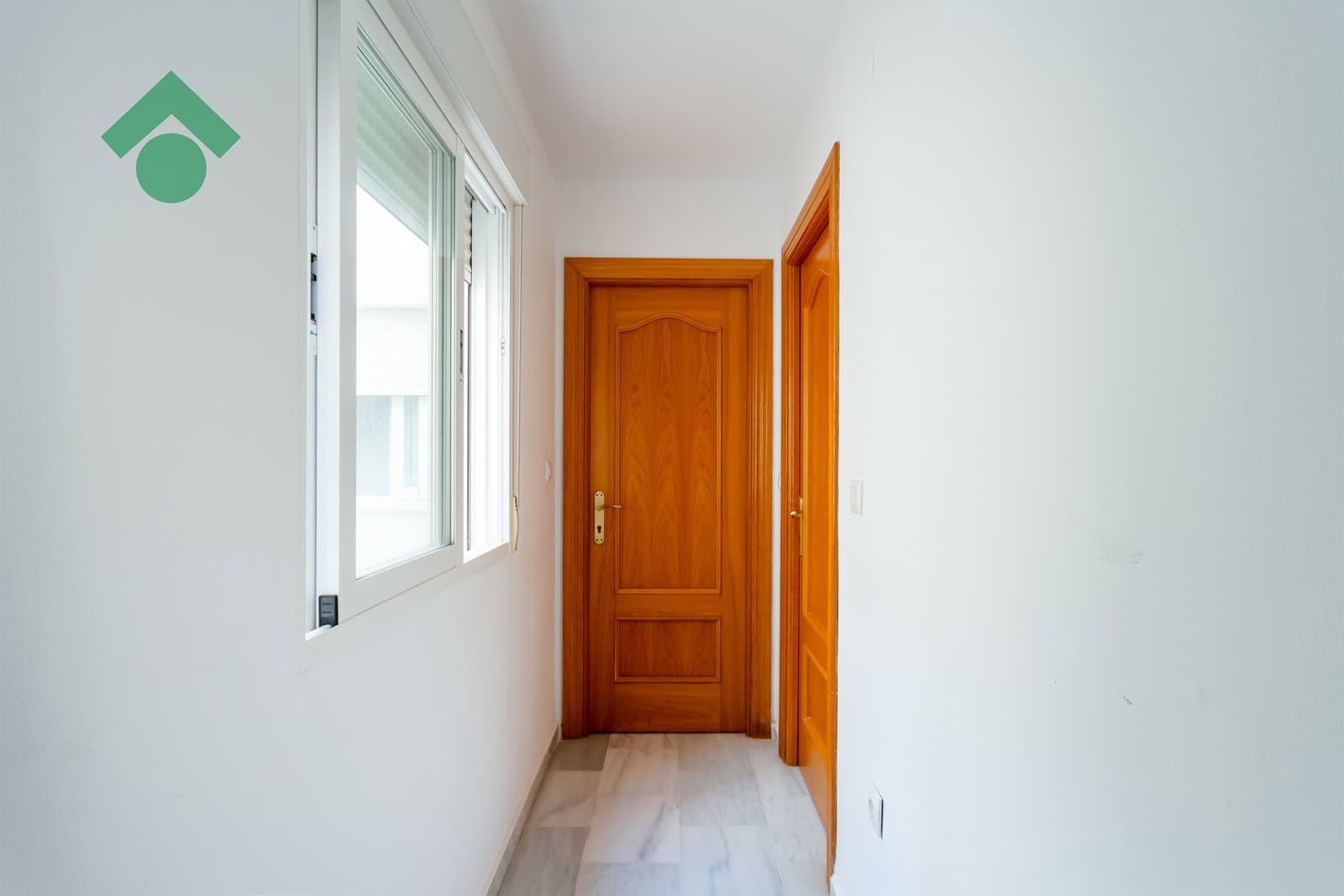 3 Zimmer Apartment zu verkaufen in La Herradura mit Garage - 270.000 € (Ref: 9986202)