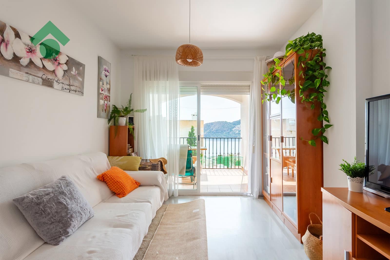 3 Zimmer Apartment zu verkaufen in La Herradura mit Garage - 270.000 € (Ref: 9986202)