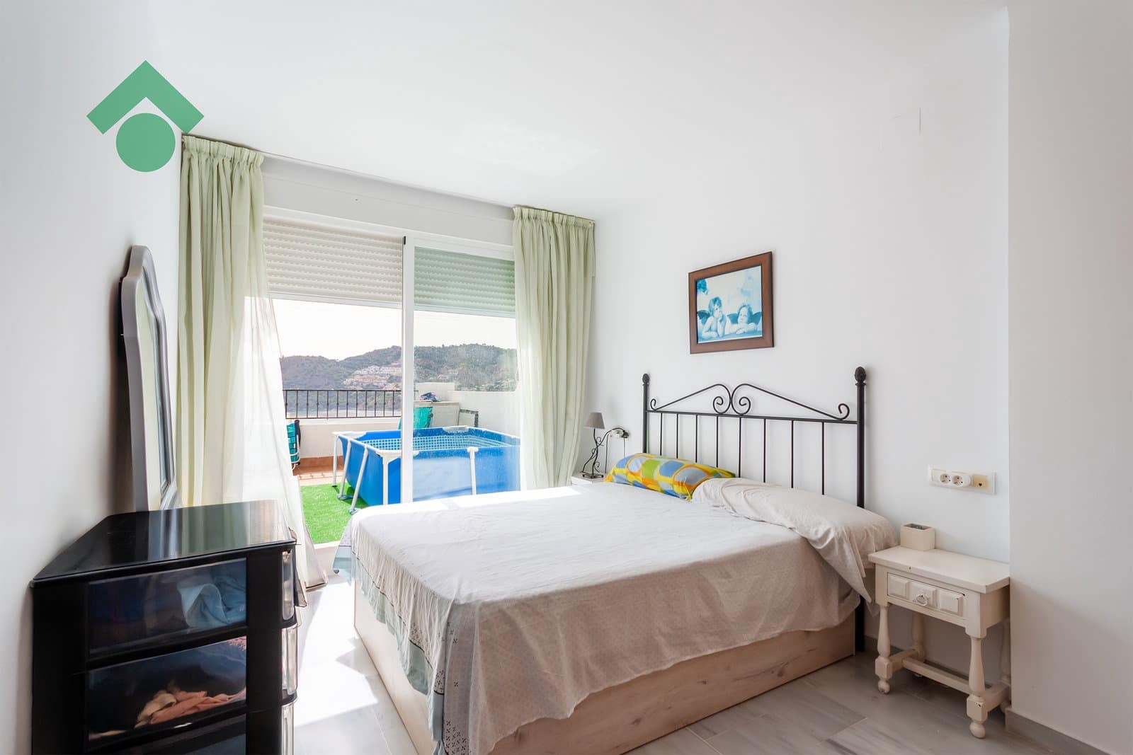 3 Zimmer Apartment zu verkaufen in La Herradura mit Garage - 270.000 € (Ref: 9986202)