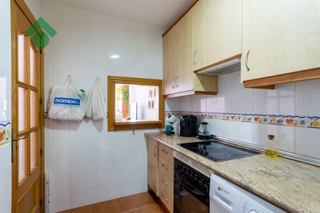 3 Zimmer Apartment zu verkaufen in La Herradura, Almuñécar mit Garage - 270.000 € (Ref: 9986202)