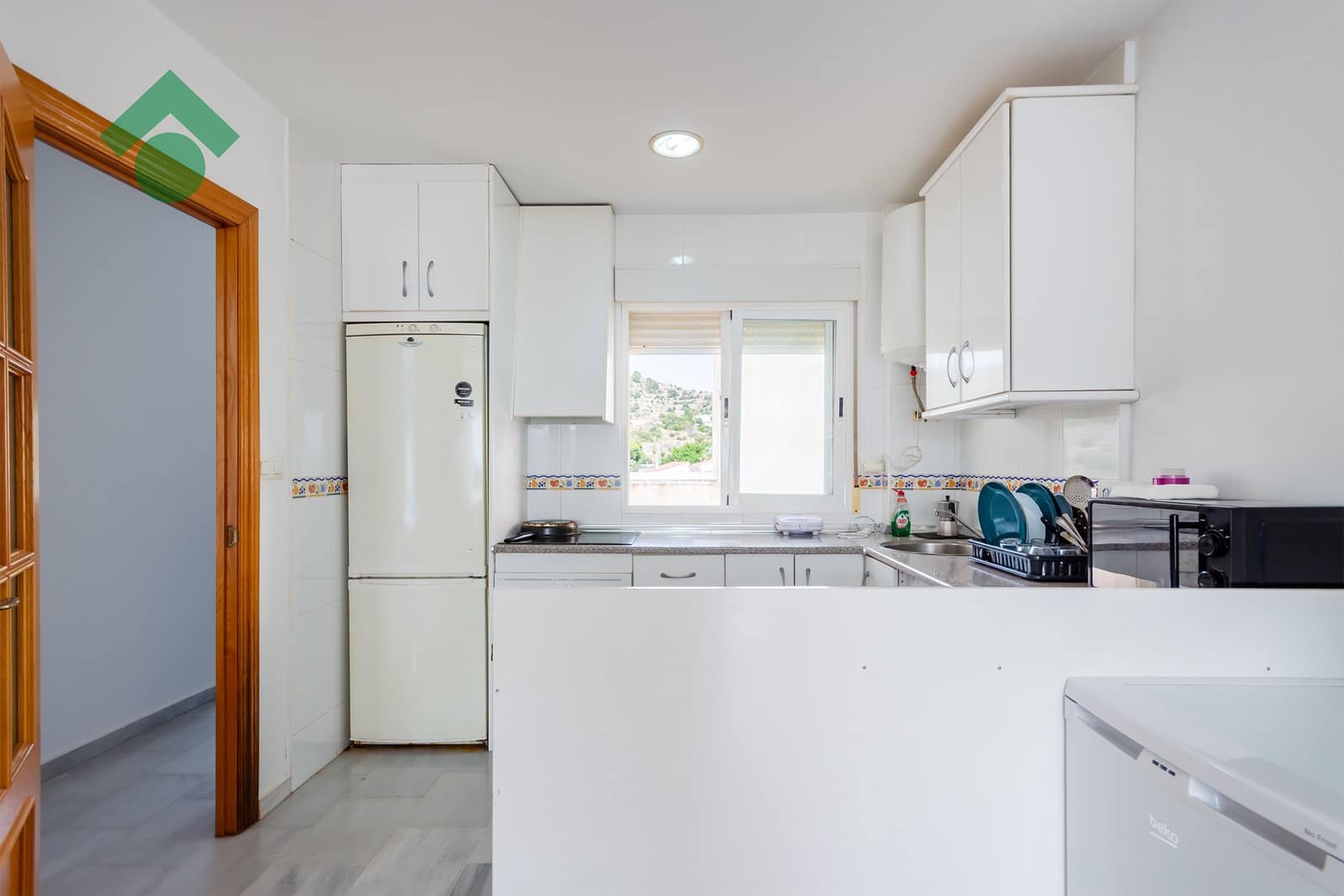 3 Zimmer Apartment zu verkaufen in La Herradura mit Garage - 270.000 € (Ref: 9986202)