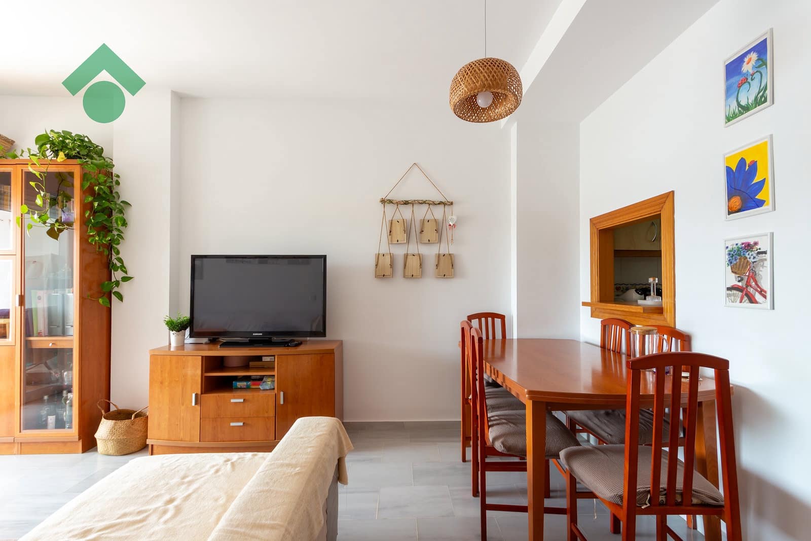 3 Zimmer Apartment zu verkaufen in La Herradura mit Garage - 270.000 € (Ref: 9986202)