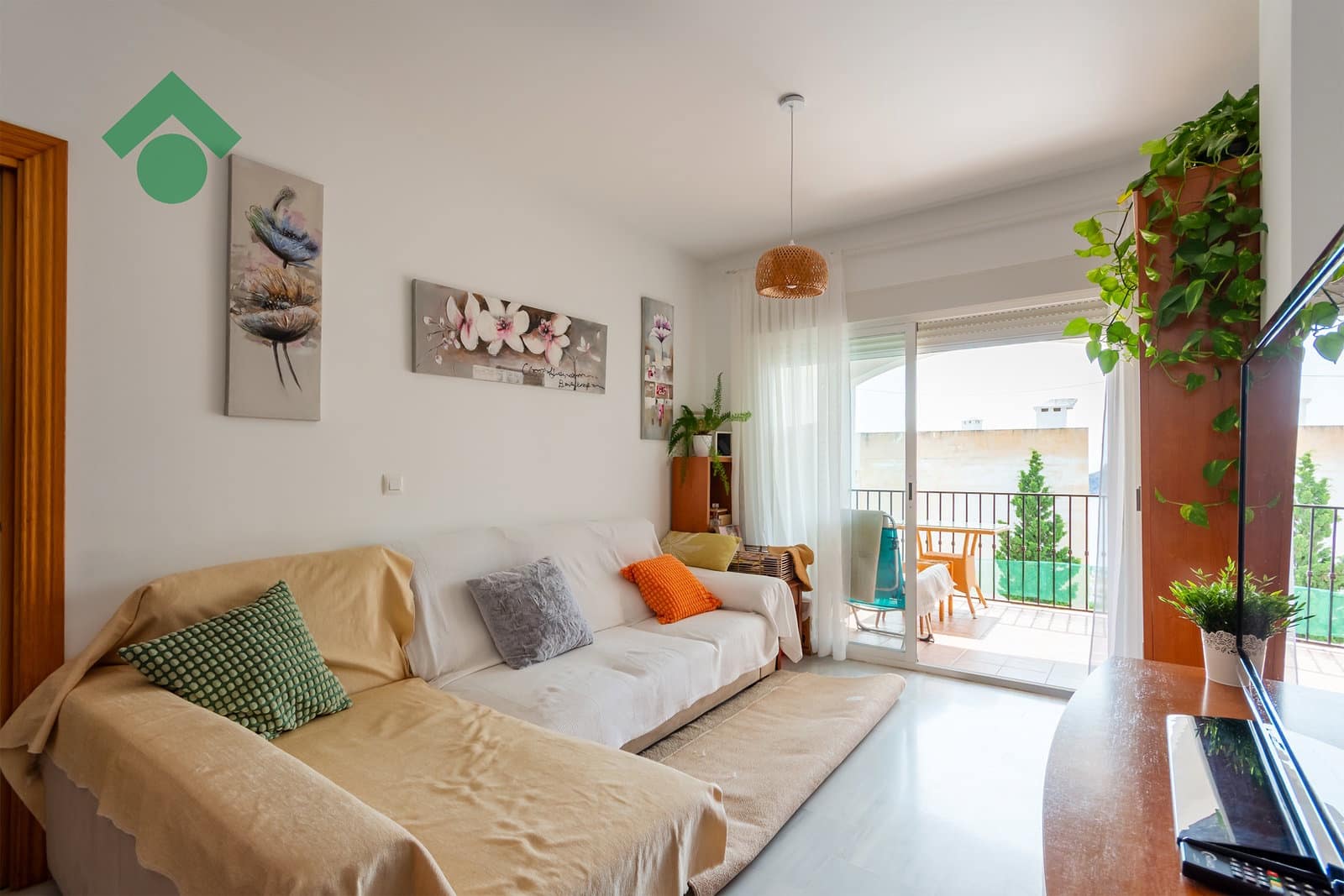 3 Zimmer Apartment zu verkaufen in La Herradura mit Garage - 270.000 € (Ref: 9986202)