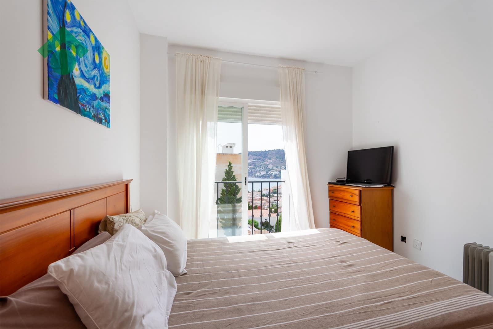 3 Zimmer Apartment zu verkaufen in La Herradura mit Garage - 270.000 € (Ref: 9986202)