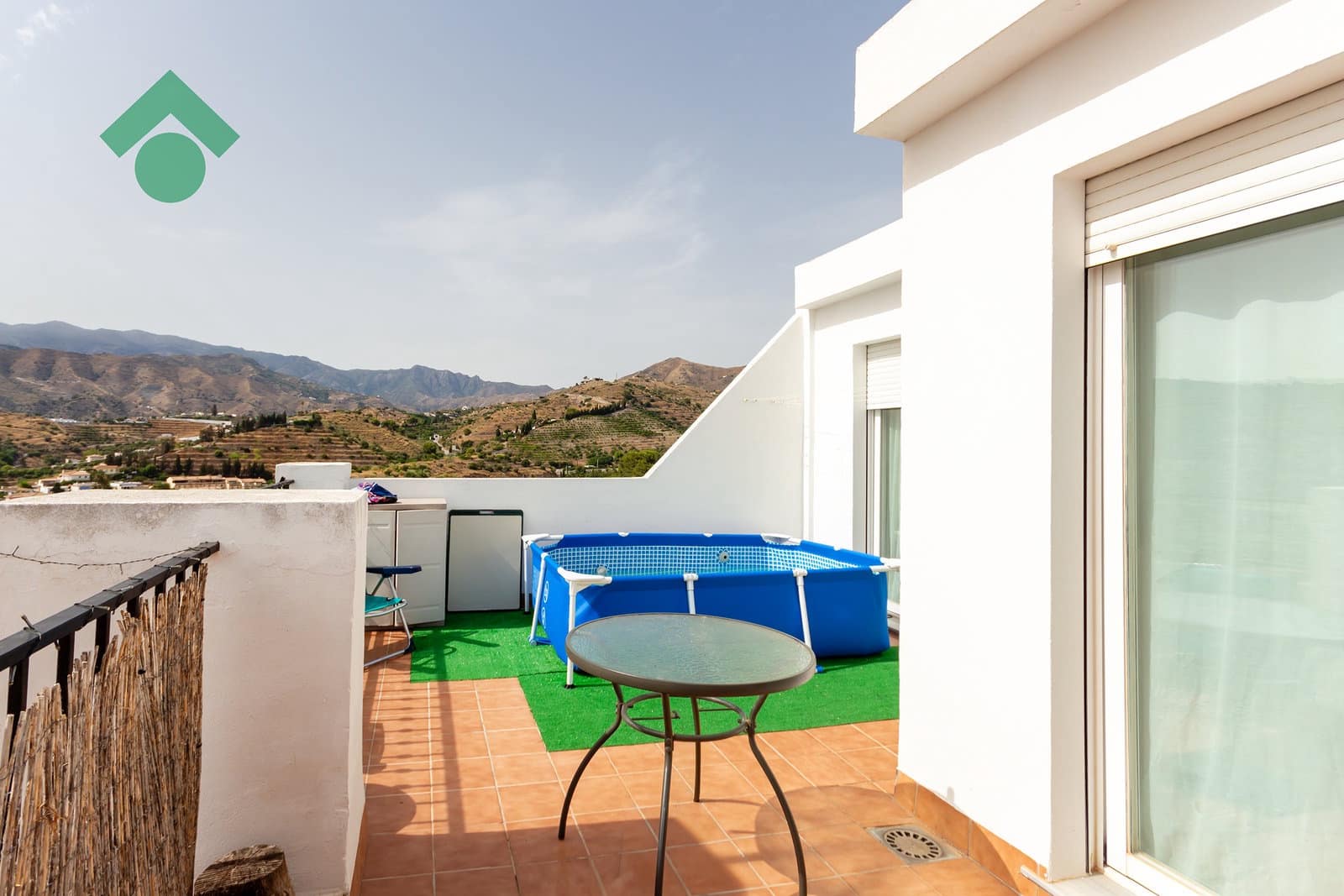 3 Zimmer Apartment zu verkaufen in La Herradura mit Garage - 270.000 € (Ref: 9986202)