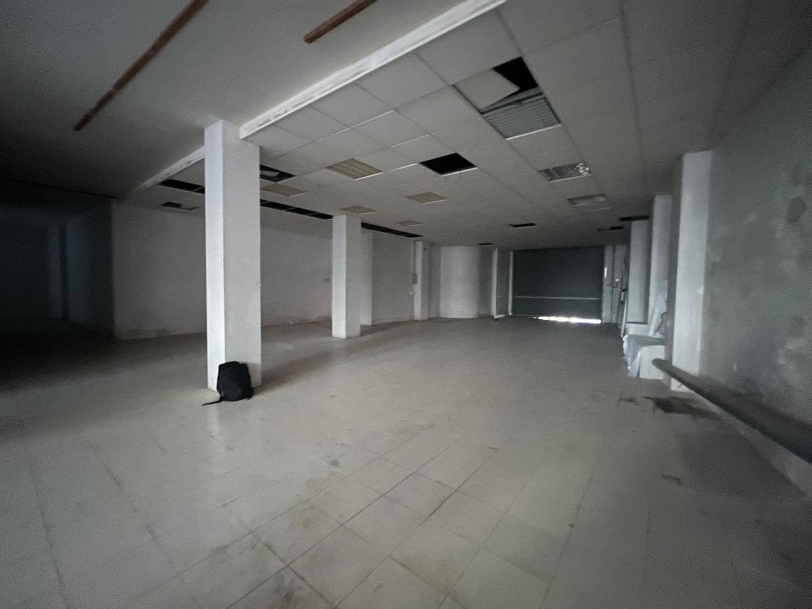 Commercial for sale in Igualada - € 150,000 (Ref: 8653124)