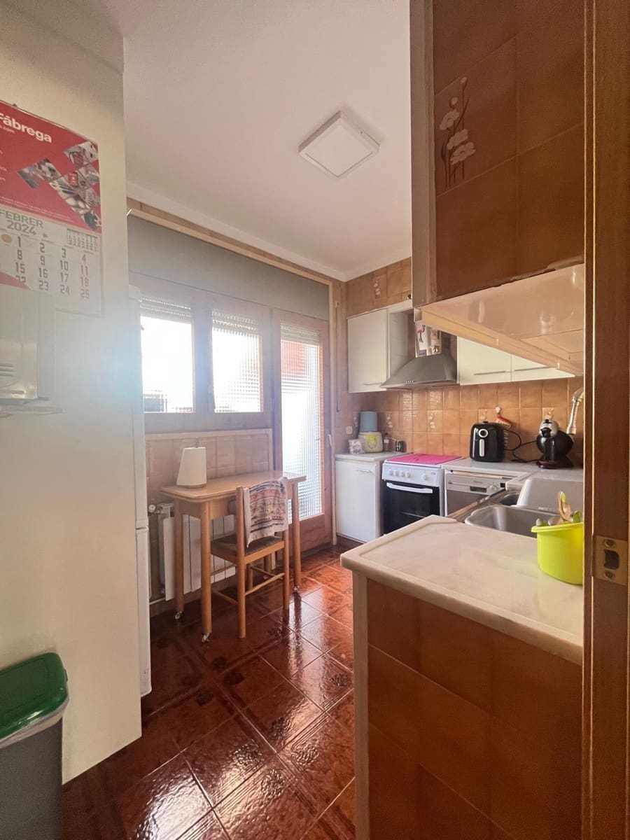 7 soveværelse Byhus til salg i Igualada - € 159.000 (Ref: 8653125)