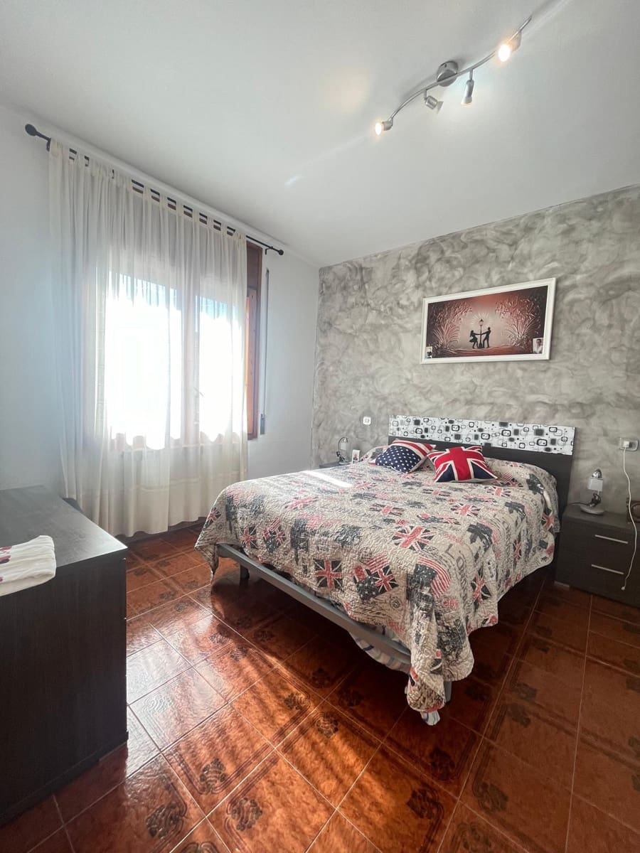 7 soveværelse Byhus til salg i Igualada - € 159.000 (Ref: 8653125)