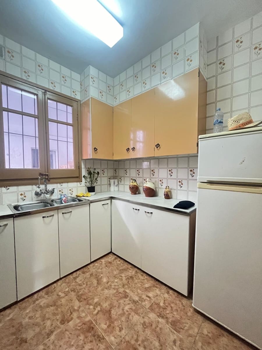 7 soveværelse Byhus til salg i Igualada - € 159.000 (Ref: 8653125)