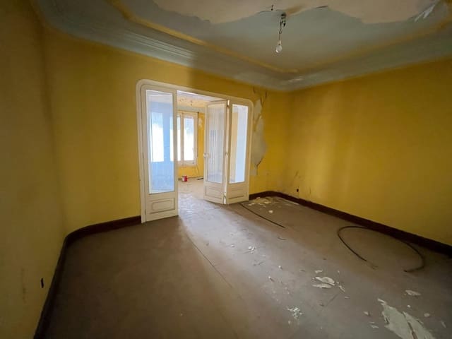 12 sypialnia Apartament na sprzedaż w Igualada - 345 000 € (Ref: 8653131)