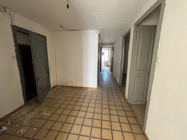 12 slaapkamer Appartement te koop in Igualada - € 345.000 (Ref: 8653131)