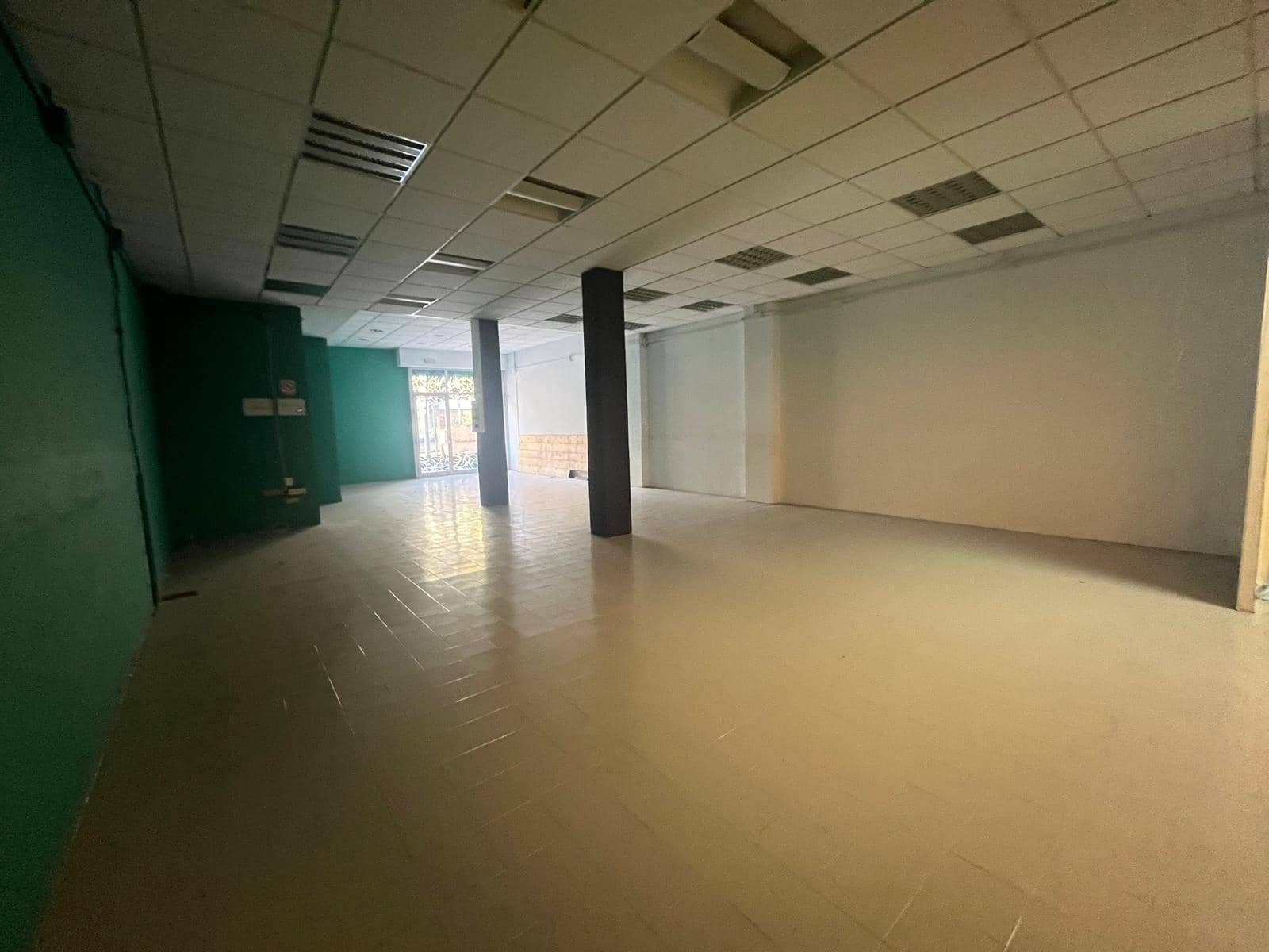 Commercial for sale in Igualada - € 150,000 (Ref: 8662725)