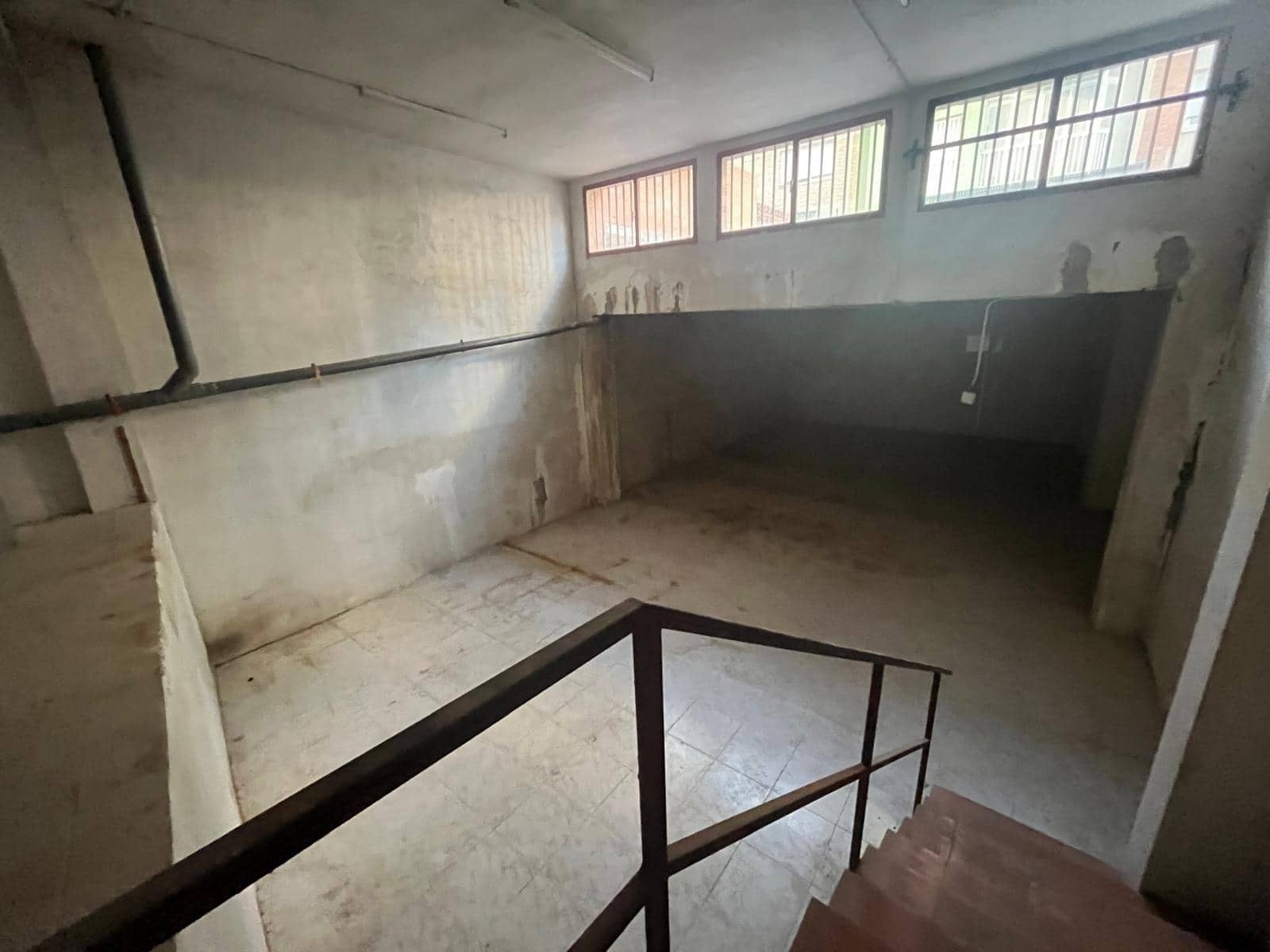 Commercial for sale in Igualada - € 150,000 (Ref: 8662725)