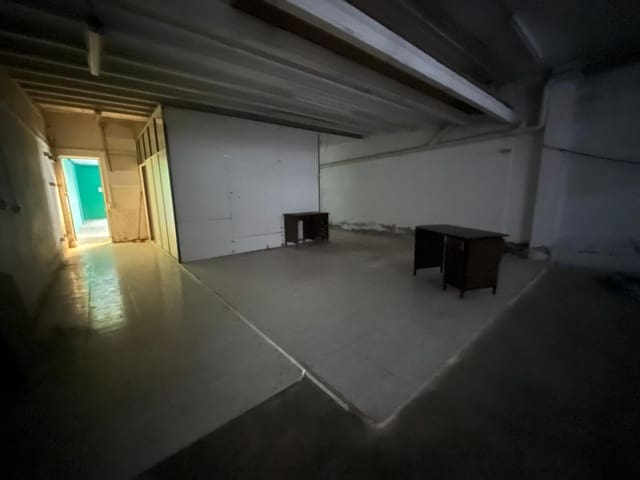 Kaupallinen myytävänä paikassa Igualada - 150 000 € (Ref: 8662725)