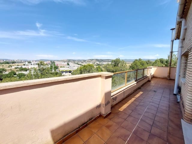 4 soveværelse Villa til salg i Odena med garage - € 259.900 (Ref: 8672068)