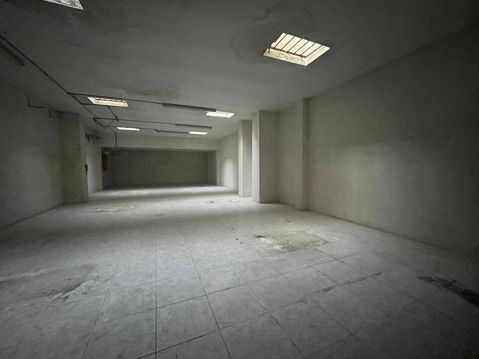 Gewerbe zu vermieten in Igualada - 900 € (Ref: 8691050)