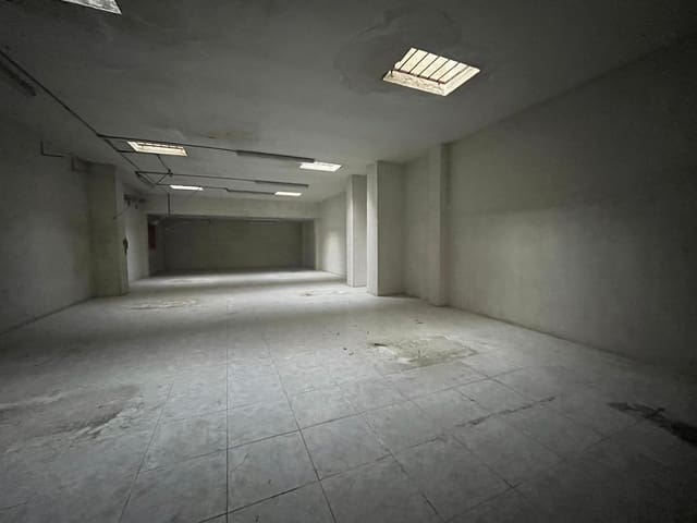 Gewerbe zu vermieten in Igualada - 900 € (Ref: 8691050)