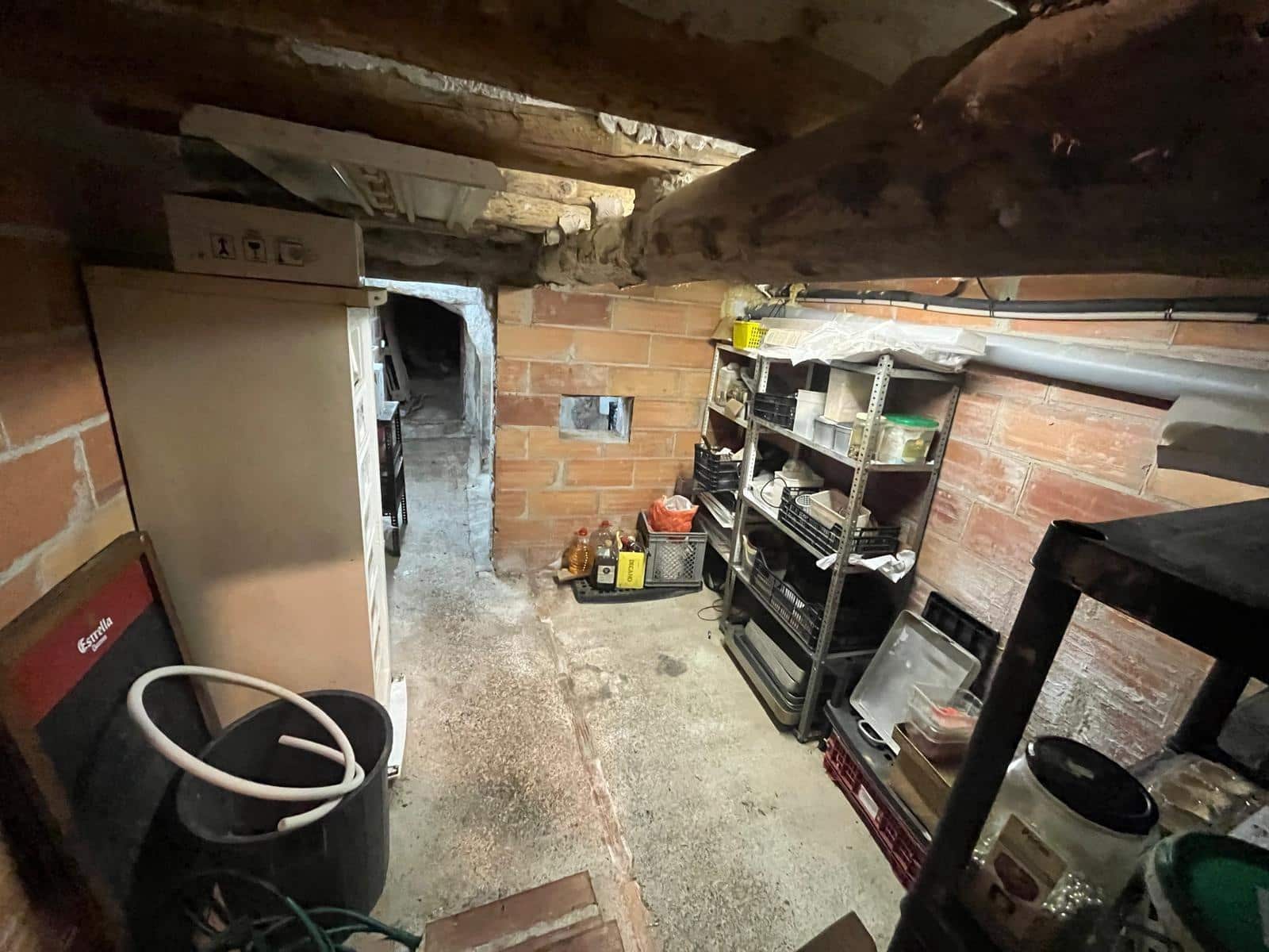 4 slaapkamer Huis te koop in Santa Coloma de Queralt met garage - € 53.000 (Ref: 8729949)