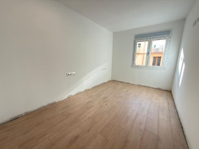 3 slaapkamer Flat te koop in Igualada - € 299.900 (Ref: 8737845)