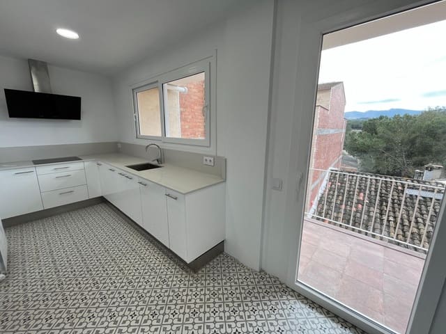 3 Zimmer Villa zu verkaufen in Sant Martí de Tous mit Garage - 254.900 € (Ref: 8748089)