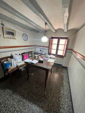 7 soverom Finca/Herregård til salgs i Vilanova del Camí - € 275 000 (Ref: 8763247)