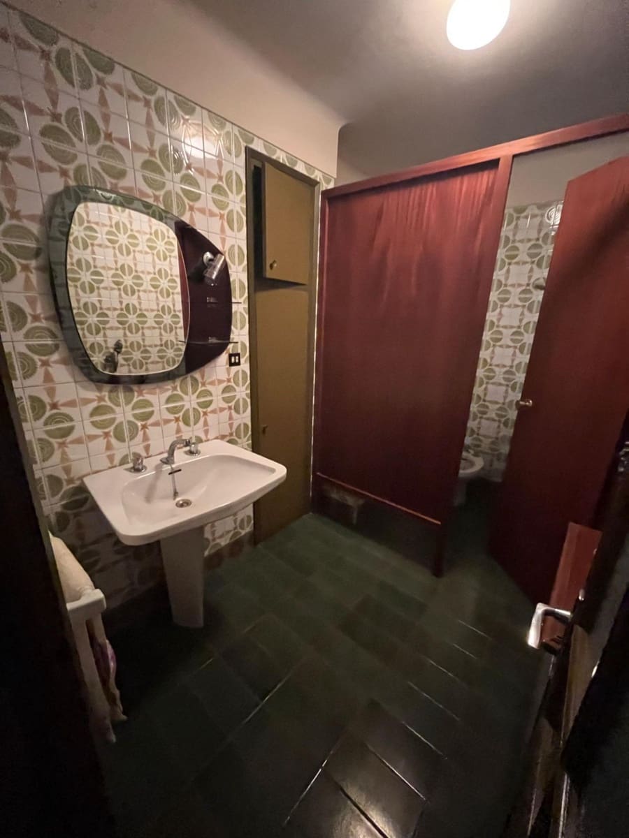 7 bedroom Finca/Country House for sale in Vilanova del Cami - € 275,000 (Ref: 8763247)