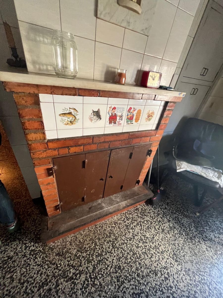 7 bedroom Finca/Country House for sale in Vilanova del Cami - € 275,000 (Ref: 8763247)